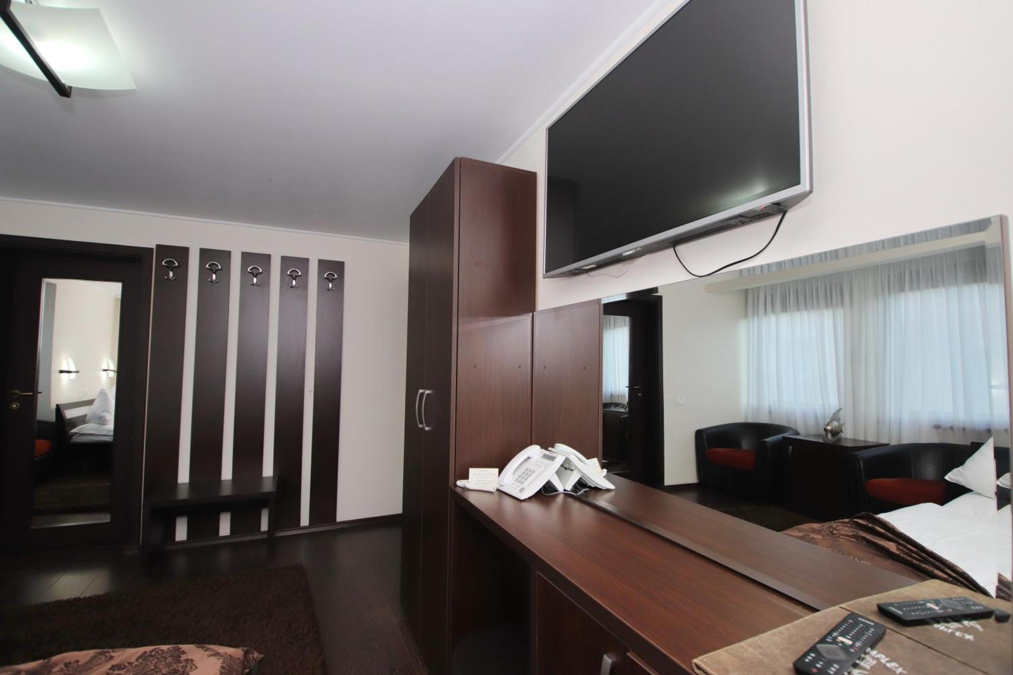 Complex Cochet Hotel Szászbuda Kültér fotó