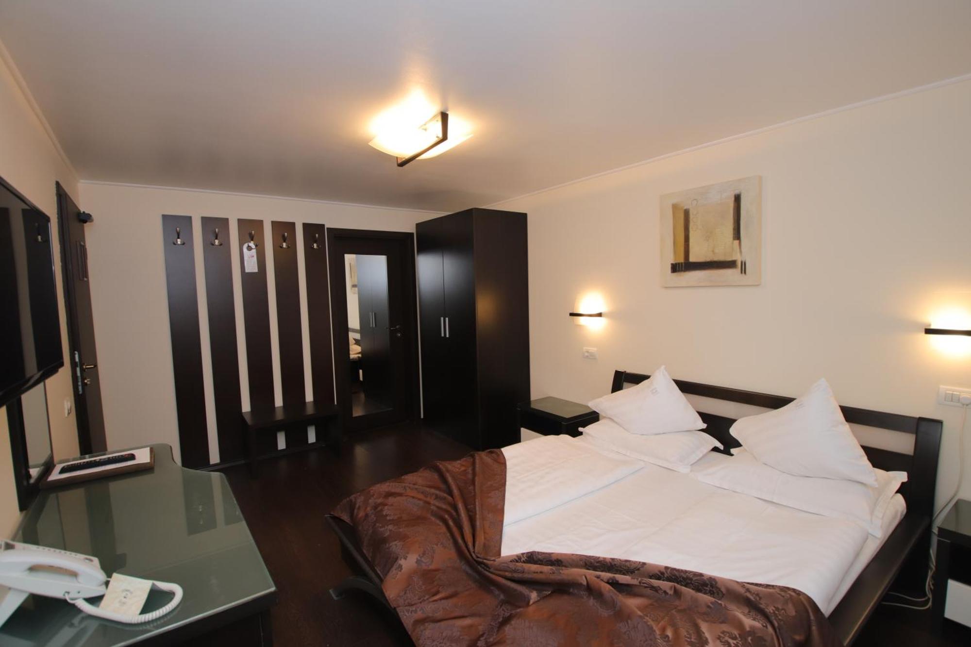 Complex Cochet Hotel Szászbuda Kültér fotó