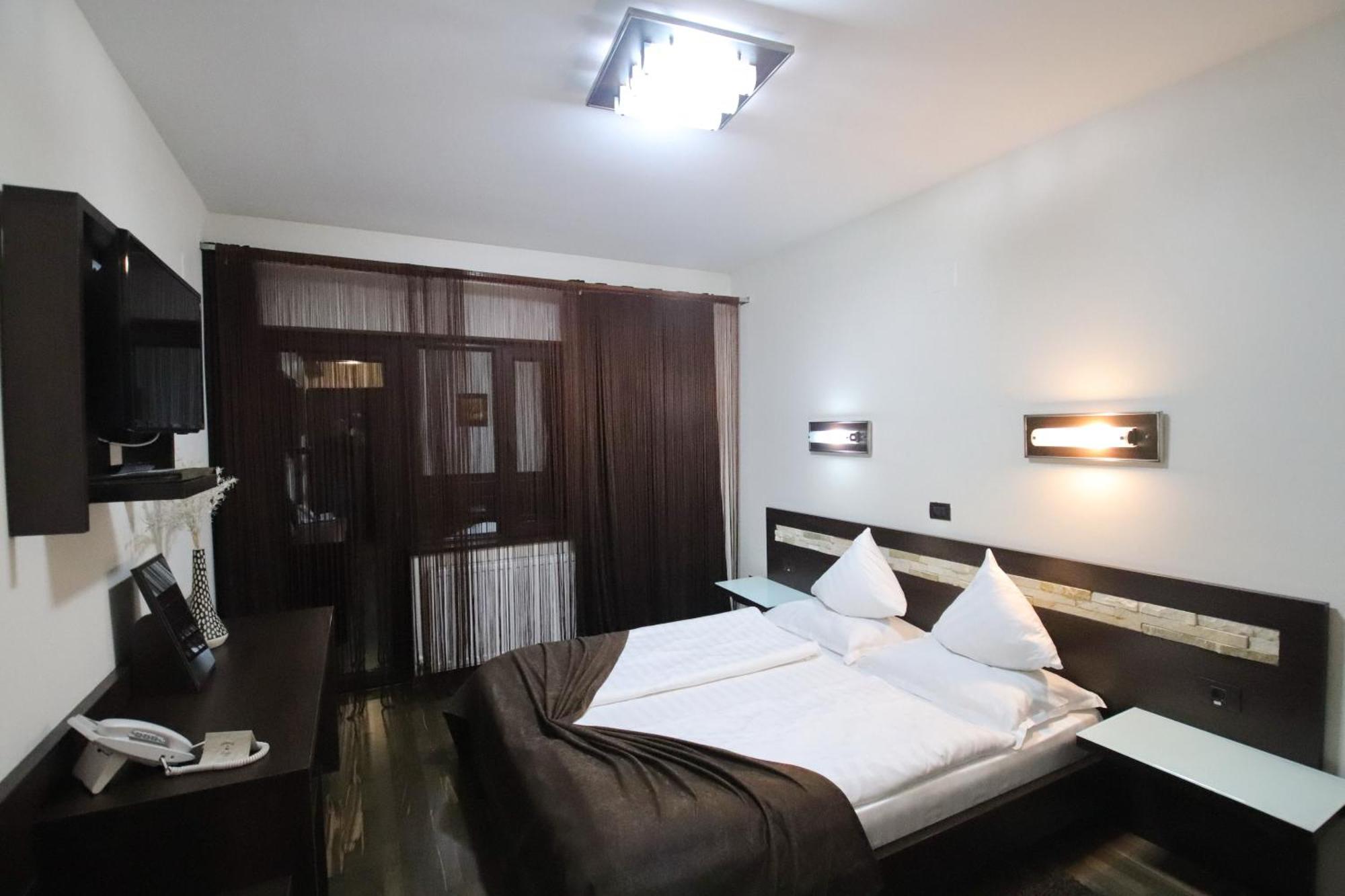 Complex Cochet Hotel Szászbuda Kültér fotó