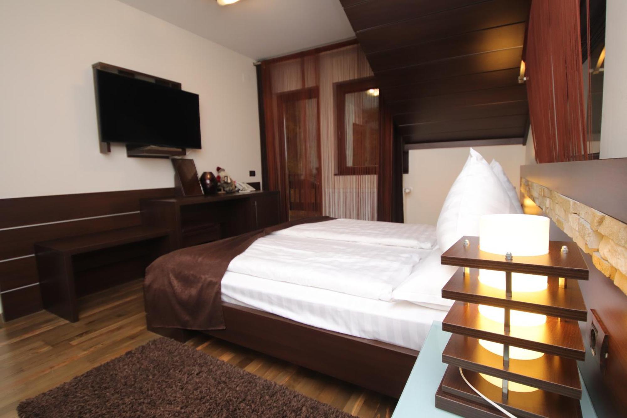Complex Cochet Hotel Szászbuda Kültér fotó