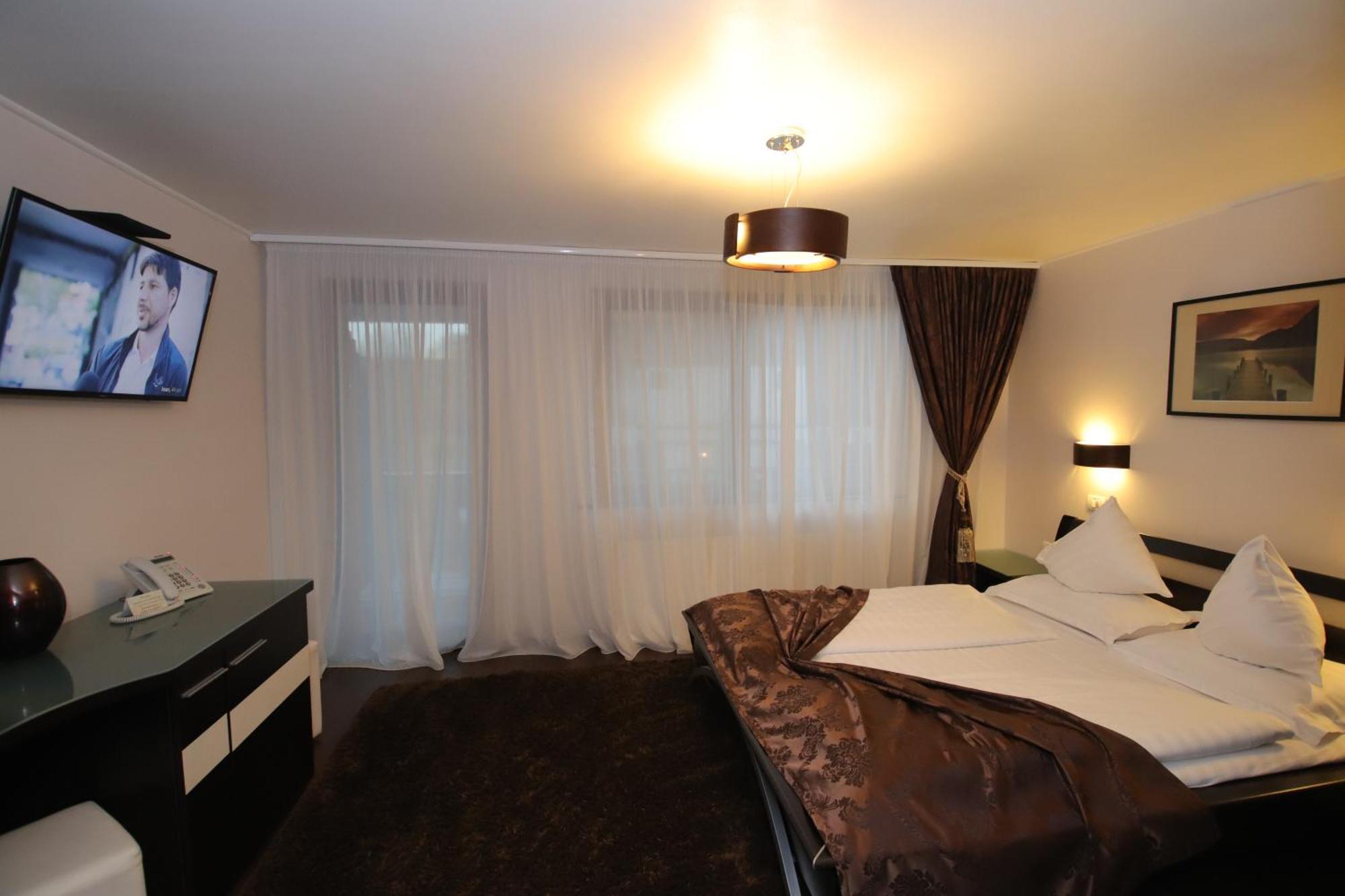 Complex Cochet Hotel Szászbuda Kültér fotó
