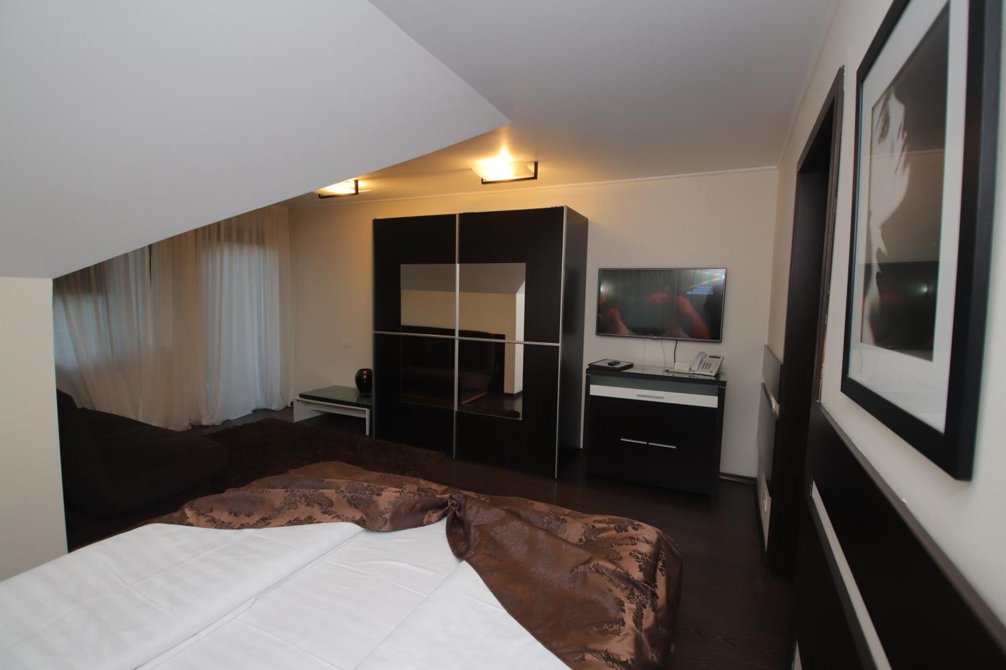 Complex Cochet Hotel Szászbuda Kültér fotó